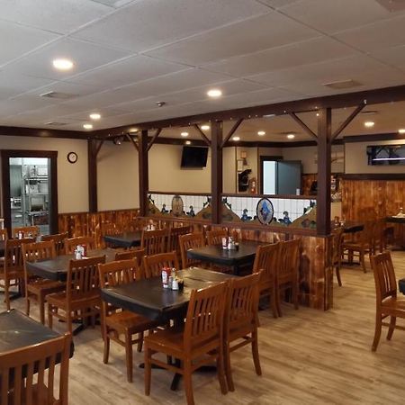 Travelodge By Wyndham Kenora Bagian luar foto