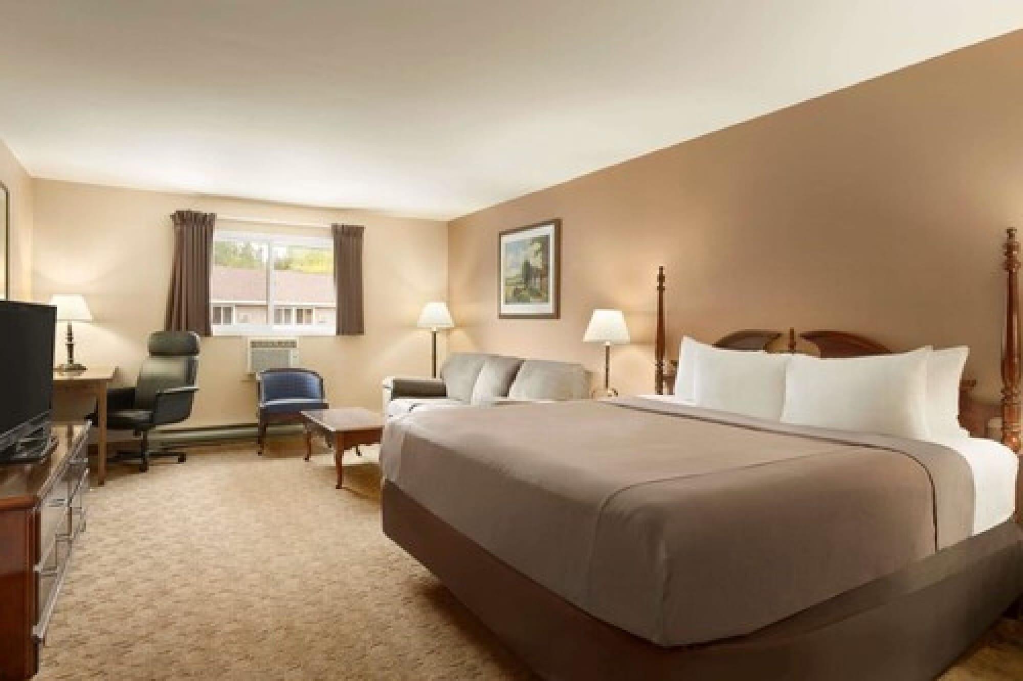 Travelodge By Wyndham Kenora Bagian luar foto