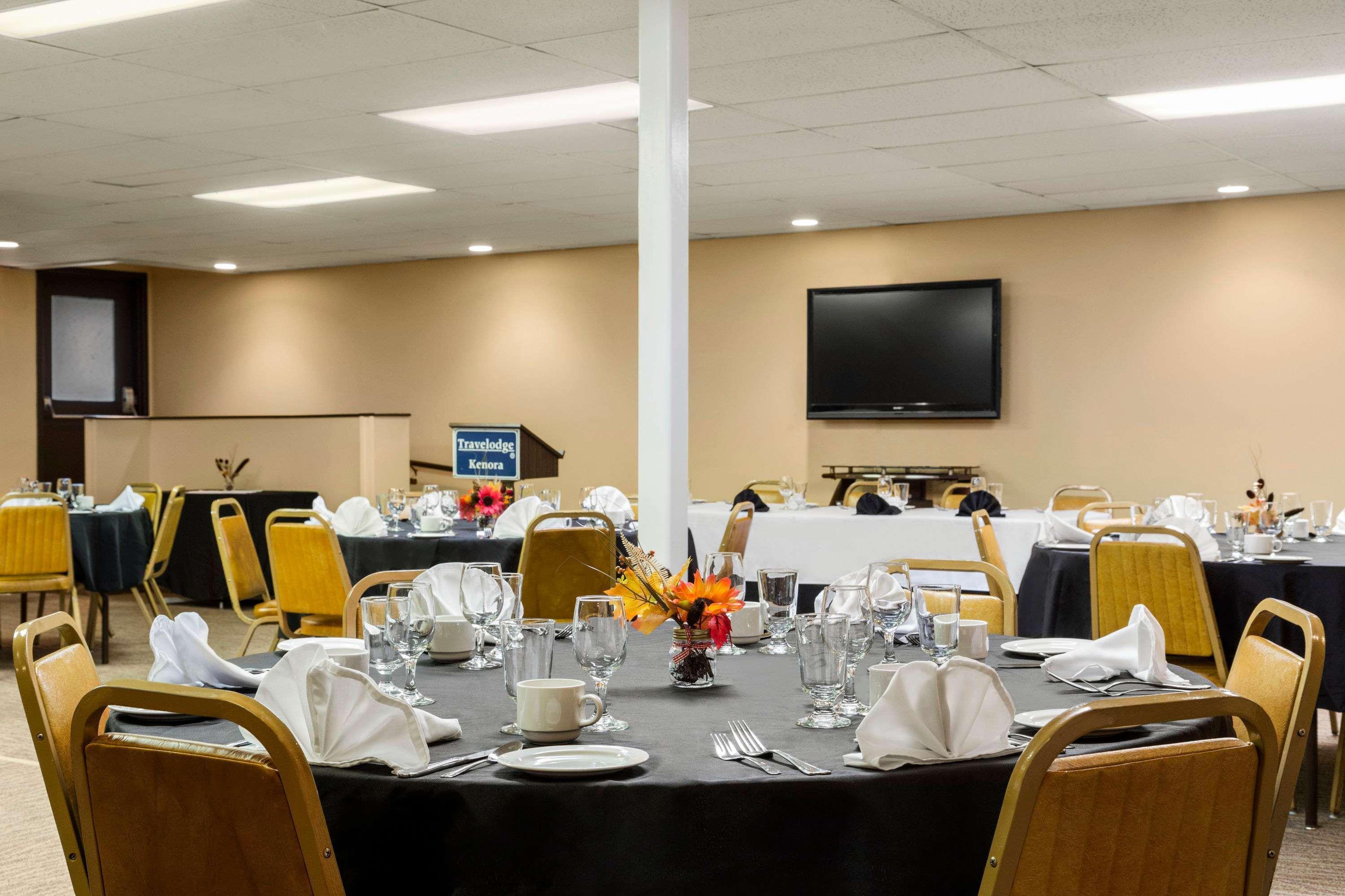 Travelodge By Wyndham Kenora Bagian luar foto