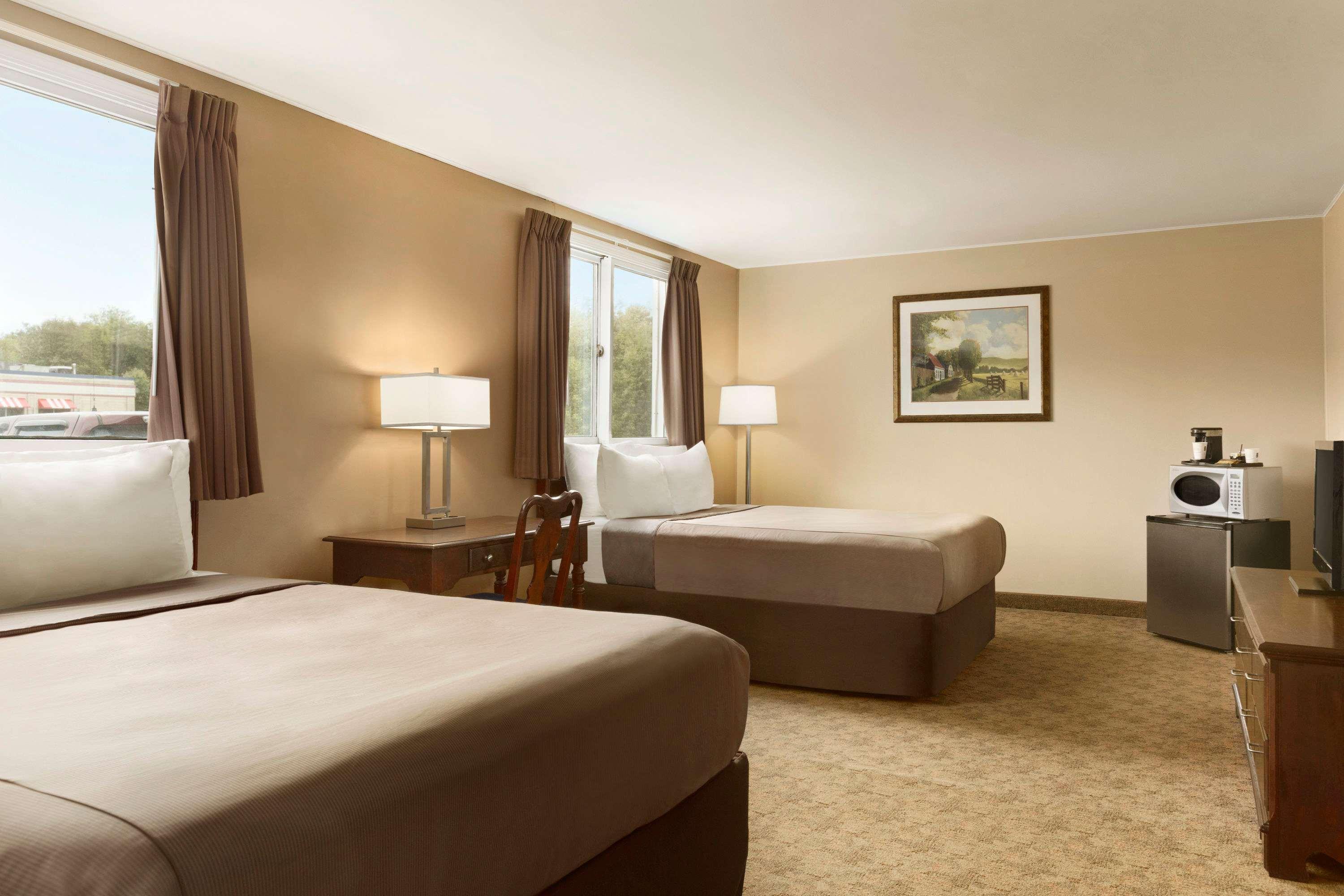 Travelodge By Wyndham Kenora Bagian luar foto