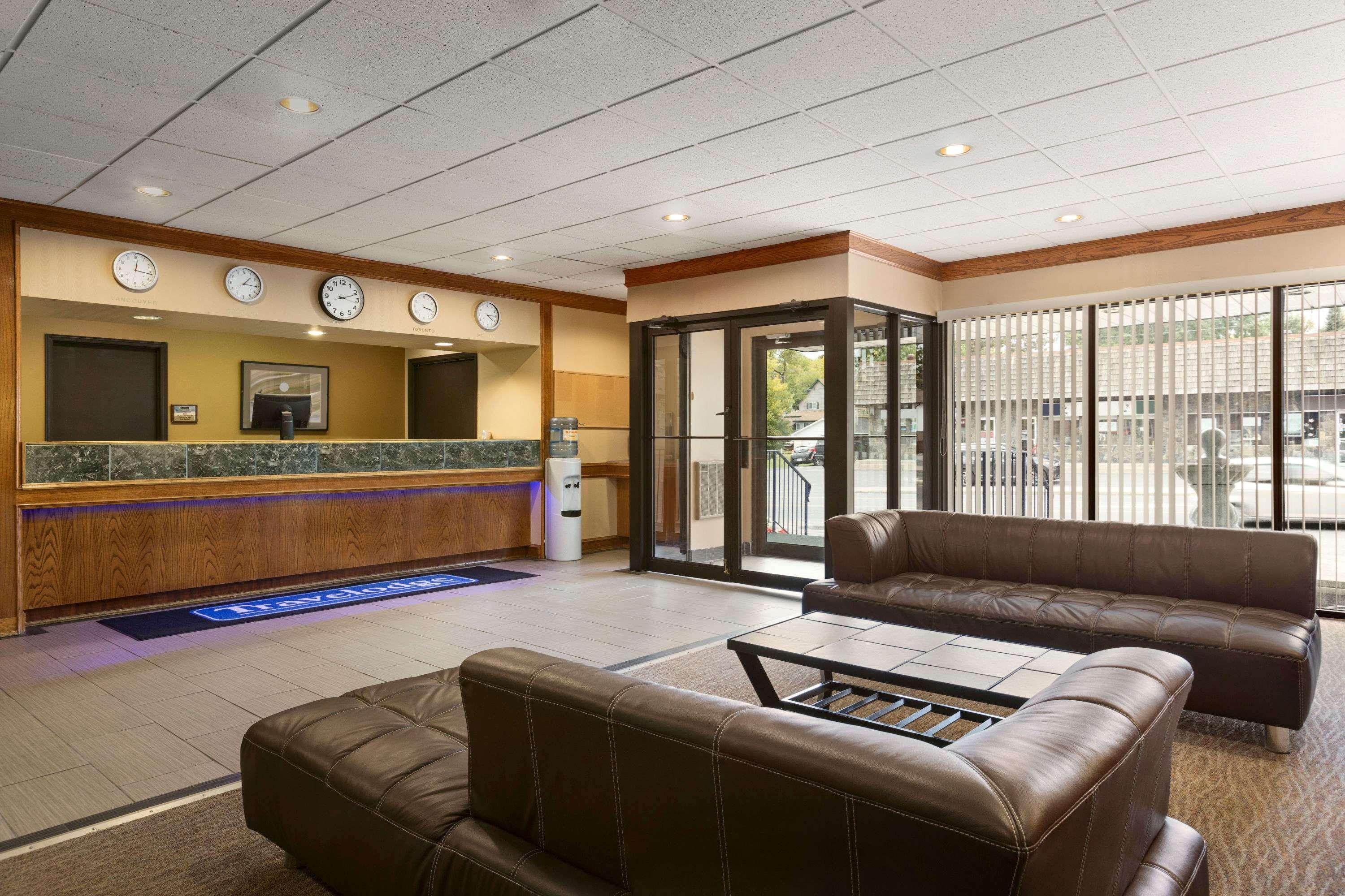 Travelodge By Wyndham Kenora Bagian luar foto