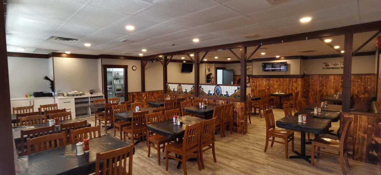 Travelodge By Wyndham Kenora Bagian luar foto