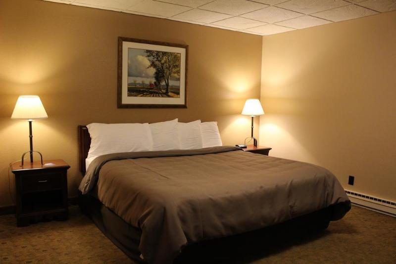Travelodge By Wyndham Kenora Bagian luar foto